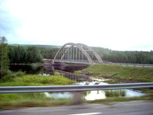 Foto bron över långseleån